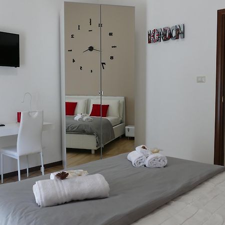 B&B Fusorario Catania Exterior photo